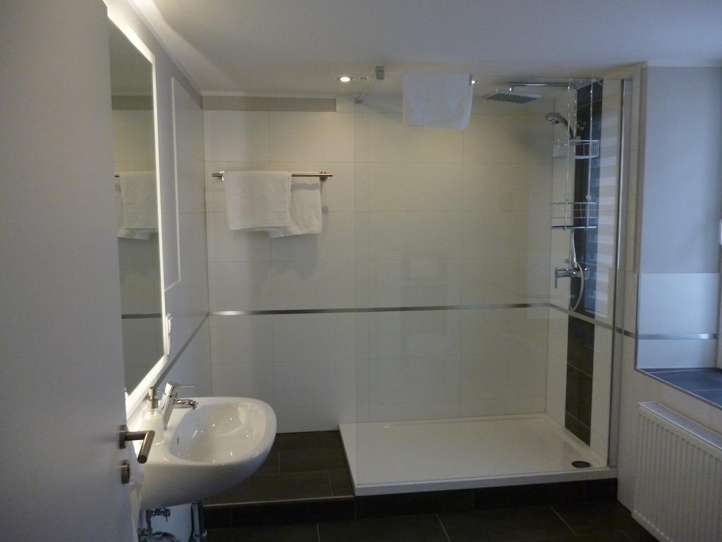טריס-קארדן Hotel Garni Reis חדר תמונה
