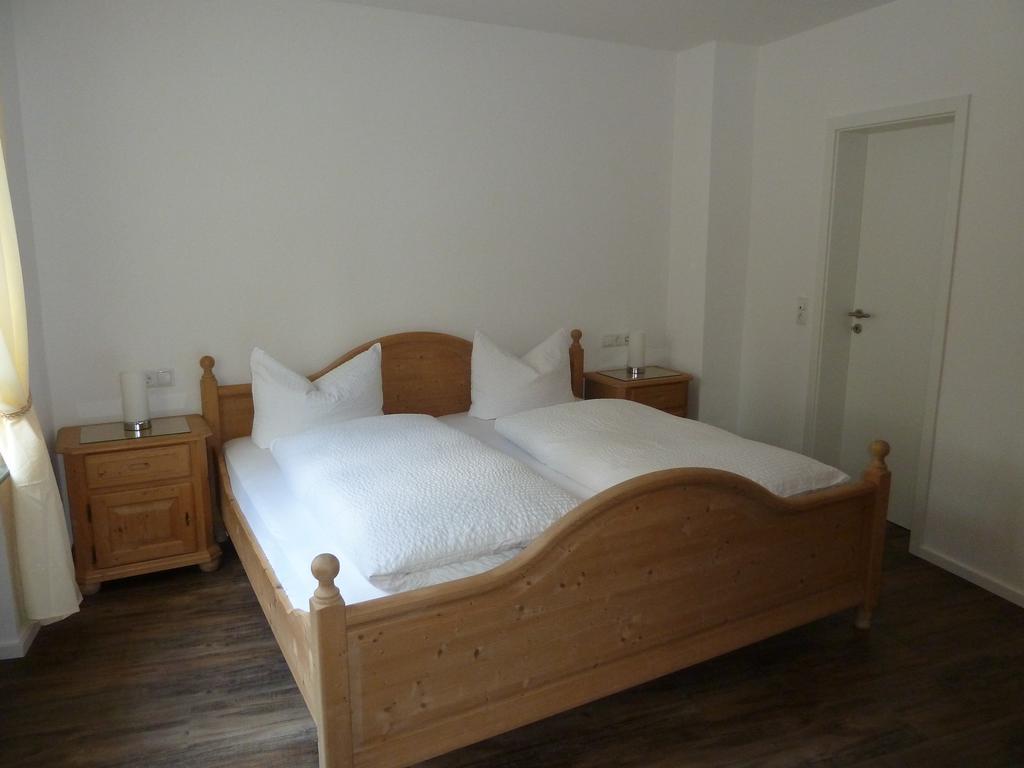 טריס-קארדן Hotel Garni Reis מראה חיצוני תמונה