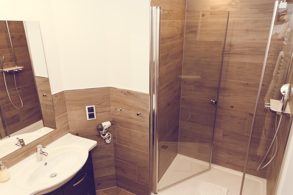 טריס-קארדן Hotel Garni Reis מראה חיצוני תמונה